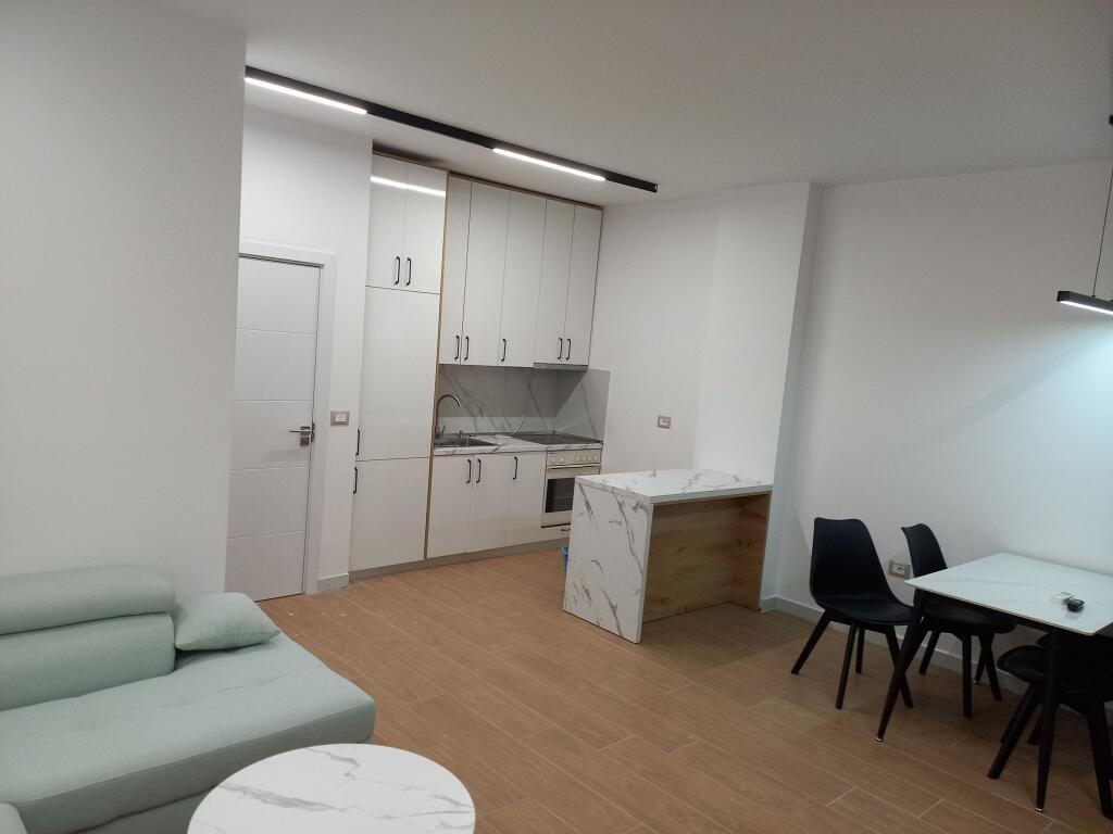 Appartamento 2+1 in affitto Fresk Tirana