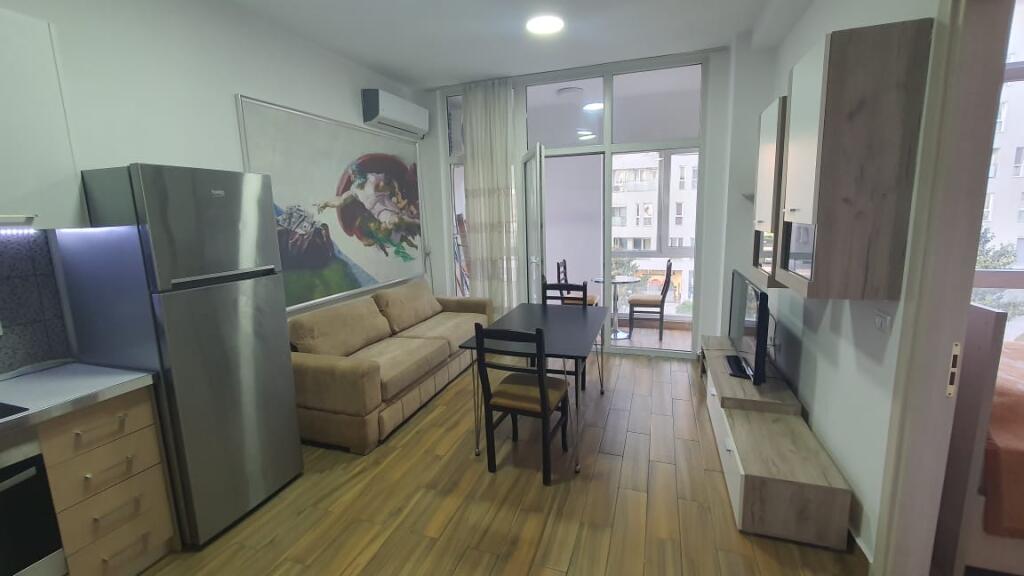 🏢Komuna e Parisit, Kompleksi Kika 2, jepet me qera apartament, 1+1, i mobiluar.