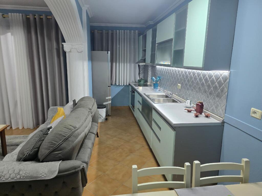 Apartamenti 2+1 për qira, Rruga 5 Maj, pranë Concord Center