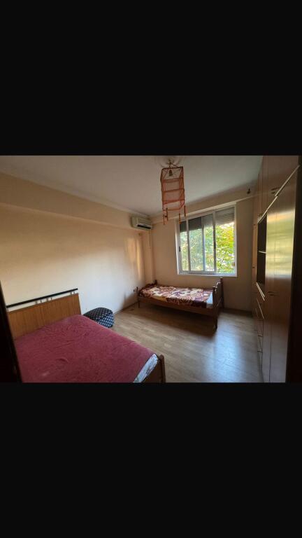 Apartament 3+1+2 me qera tek Oxhaku