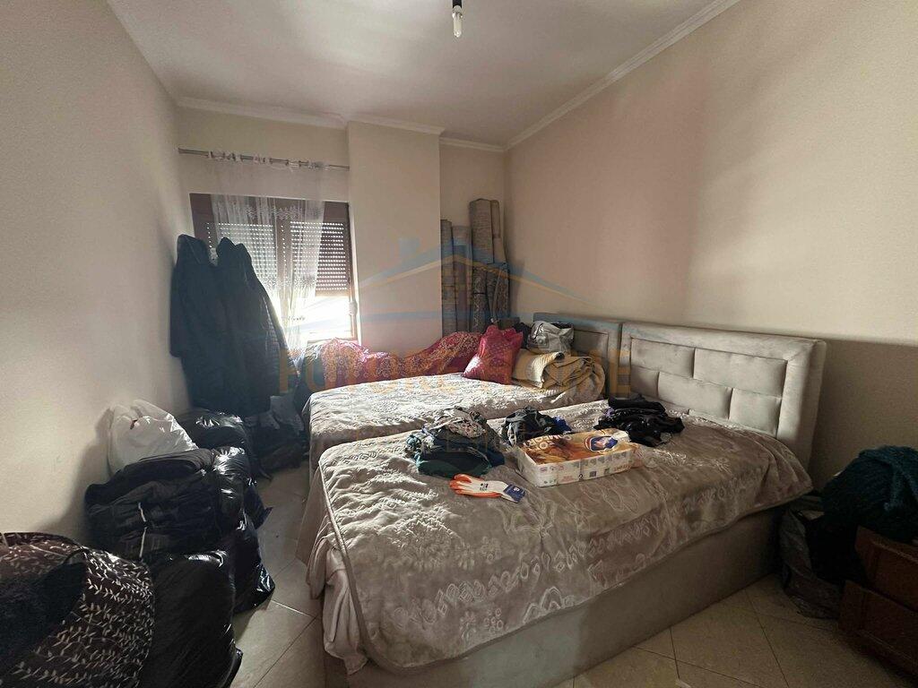 Shitet Apartament 2+1+2, Misto Mame