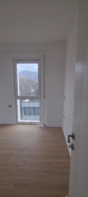 Shitet apartament 2+1+2 tualete te Bulevardi i Ri, Kompleksi "Bermon".
