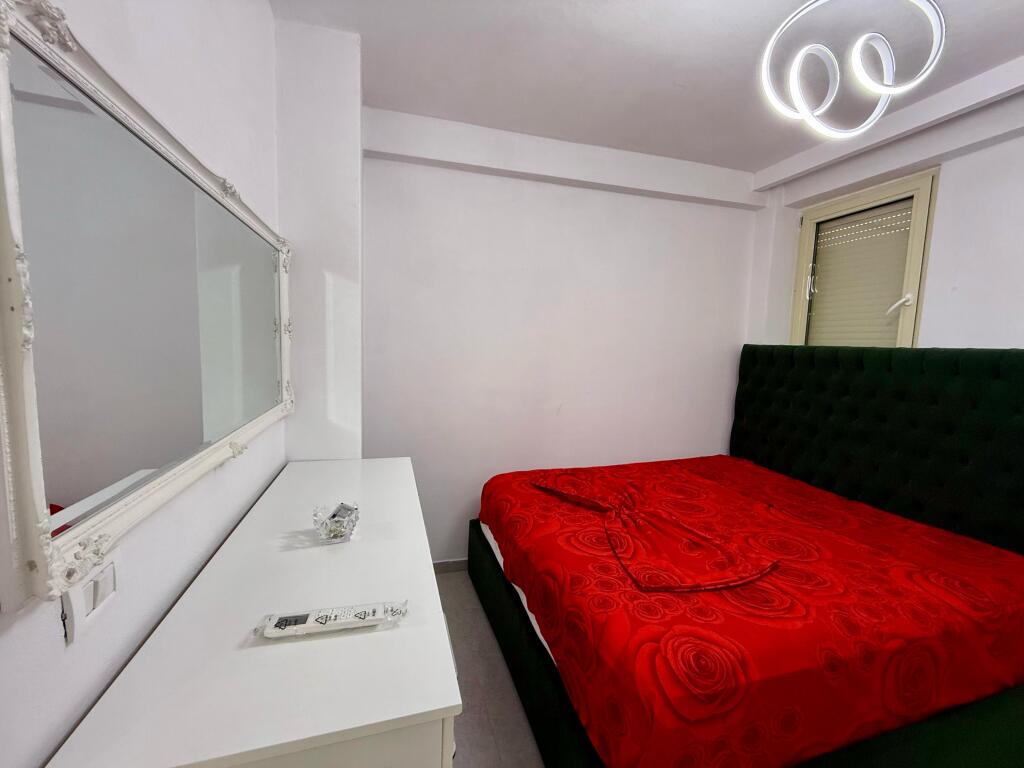 SUPER APARTAMENT 2+1 PER QIRA NE SHKOZE!