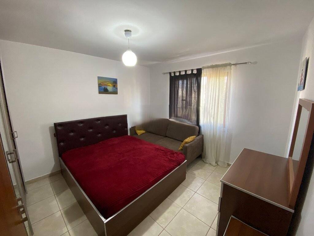 Shitet apartament 1+1 ne Ali Dem, Tek Burgu Grave!
