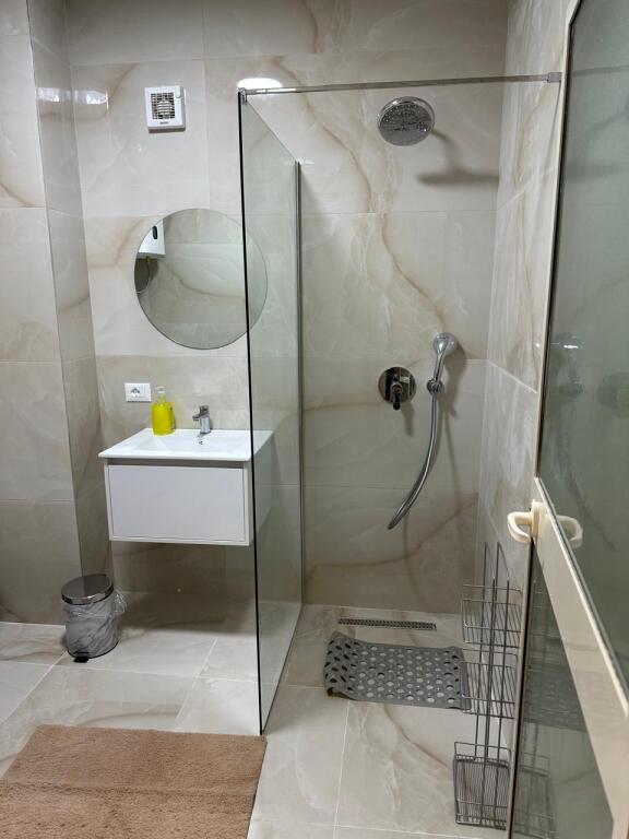 Super Apartament 1+1 me qera pazari i ri