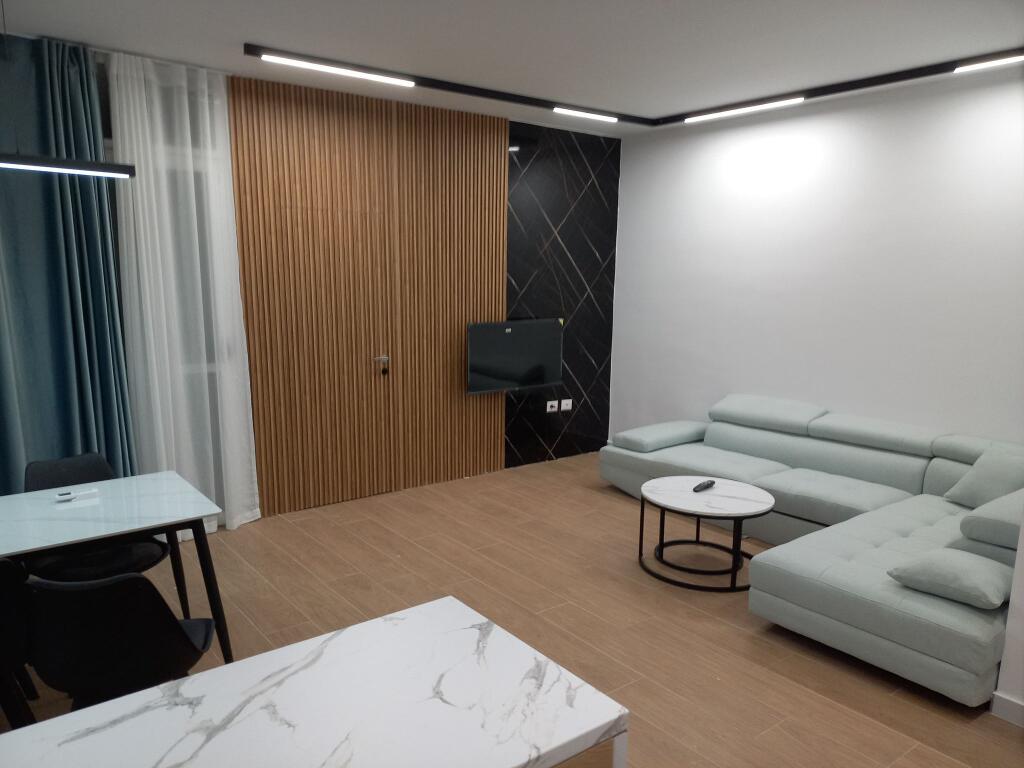 Appartamento 2+1 in affitto Fresk Tirana
