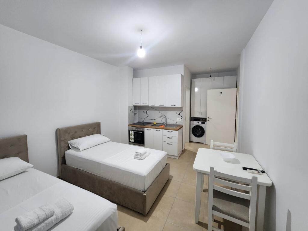 IN VENDITA VILLA A 3 PIANI IN SPIAGGIA