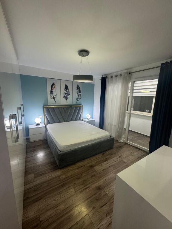 Shitet apartament 1+1 ne Bllok prane LSI