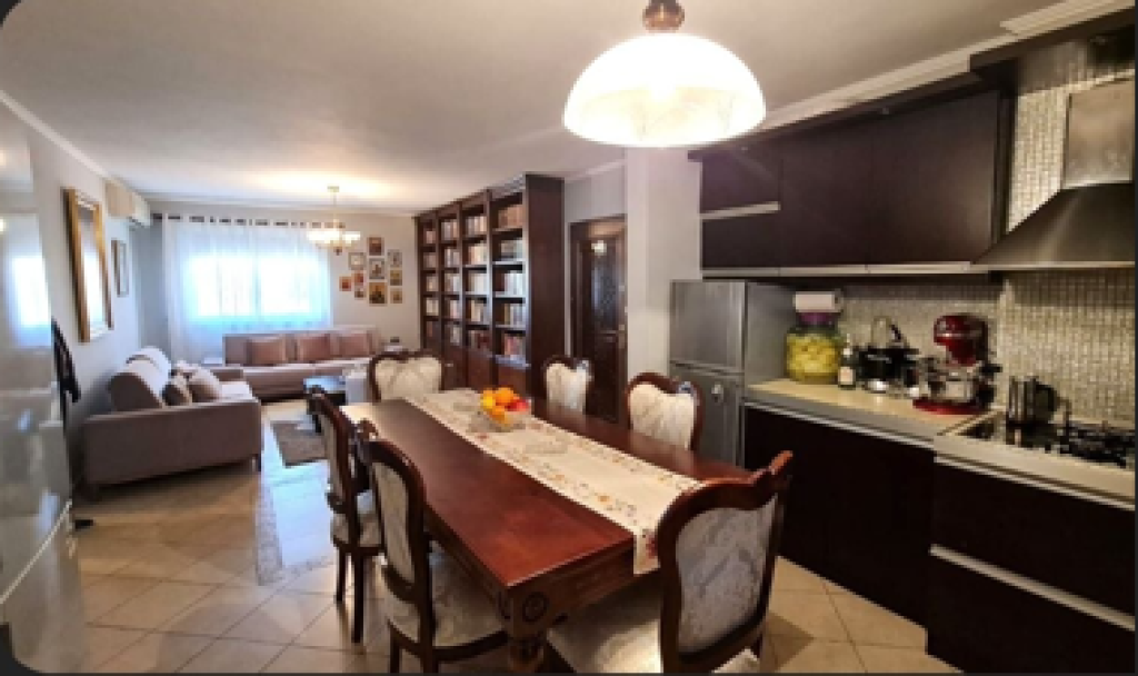 Apartament me qera 2+1, Sip. 85m2, Tirane prane ish ATSH