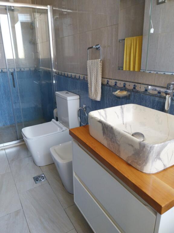Apartament me qera 2+1, Sip. 85m2, Tirane prane ish ATSH