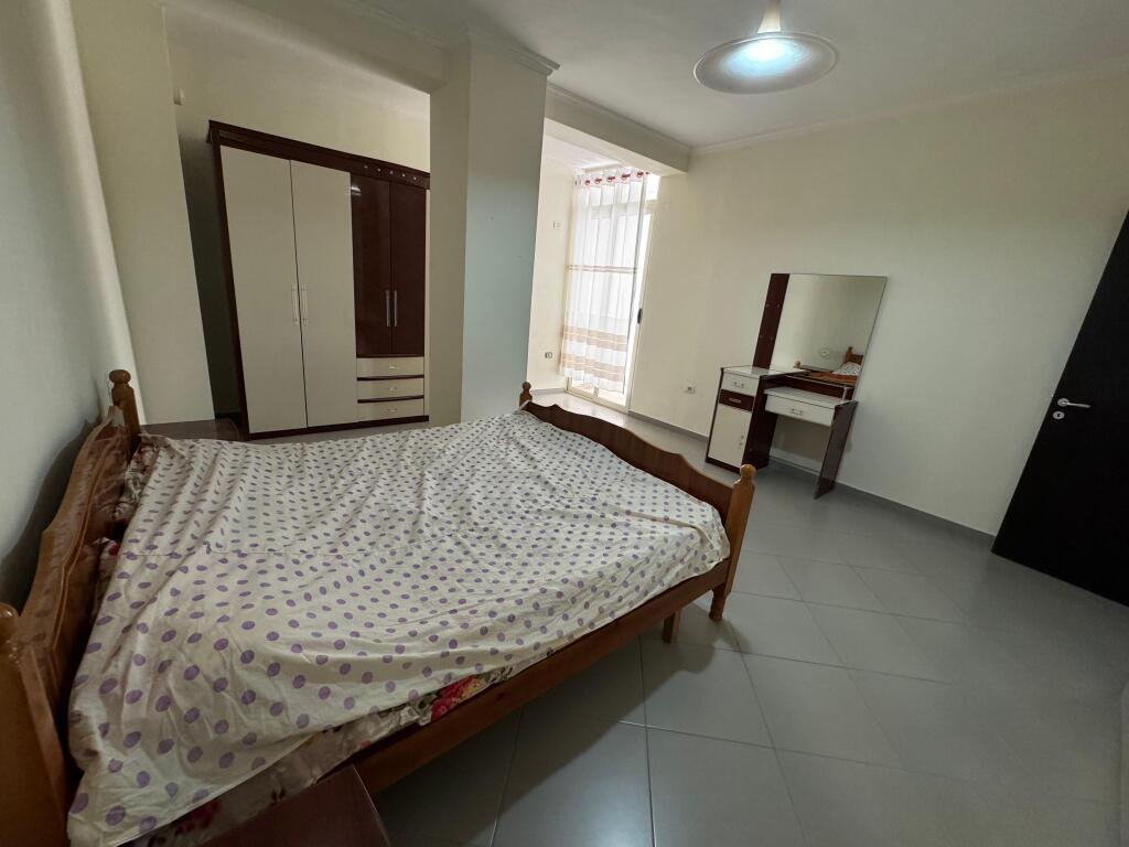 Qera, apartament 2+1, Yzberisht