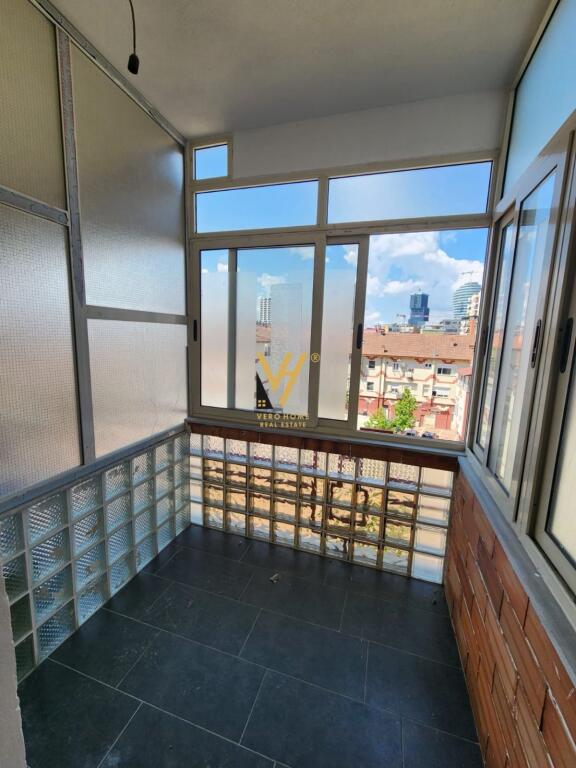 GARSONIERE ME QERA 23 M2 TË PAZARI I RI