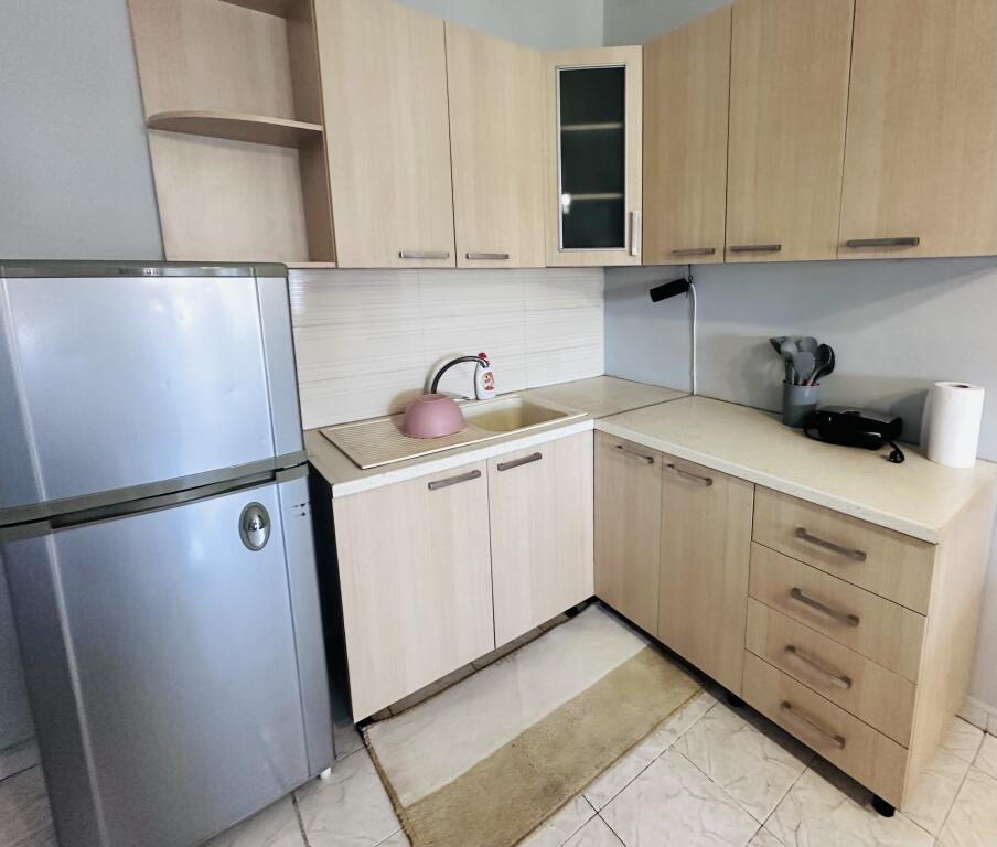 Jepet Me Qera Apartament 2+1+1 Ballkon