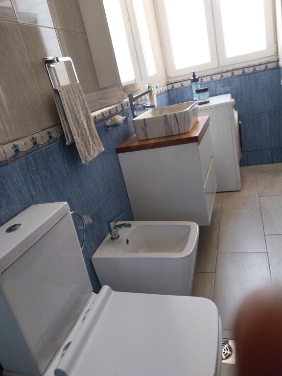 Apartament me qera 2+1, Sip. 85m2, Tirane prane ish ATSH