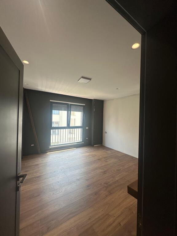 Apartament për Shitje tek Liqenit te Thatë, Tiranë