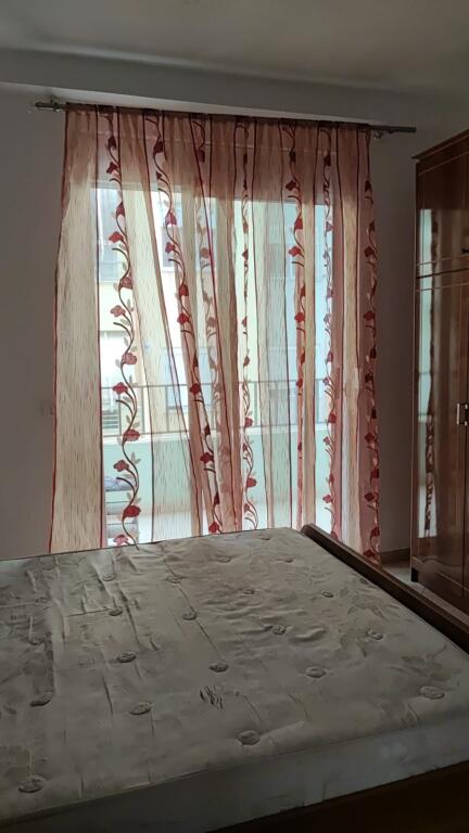 Apartament 1+1 për qira në Kodra e Diellit!