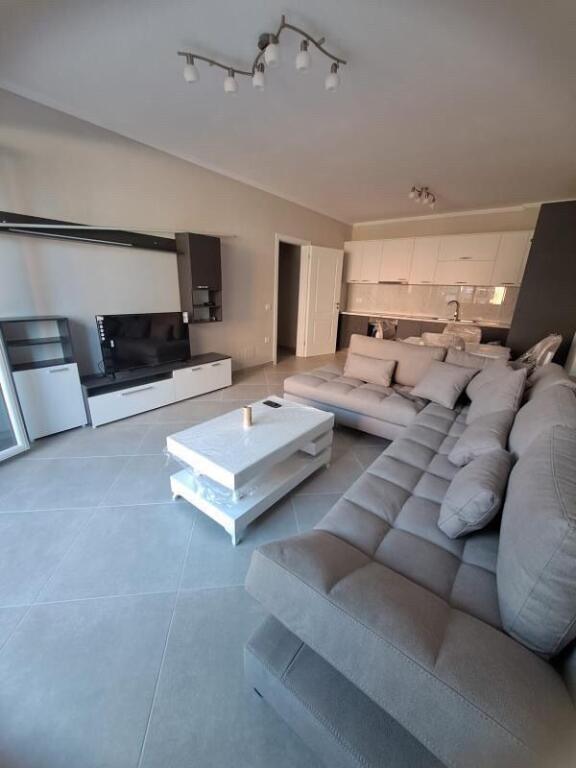 Apartament me qira 2+1+2 ne Astir