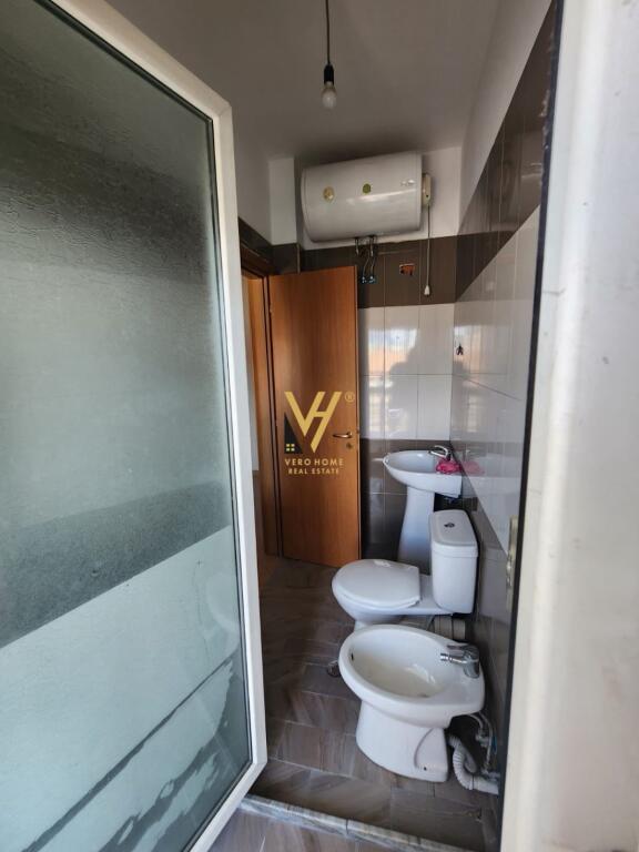 GARSONIERE ME QERA 23 M2 TË PAZARI I RI
