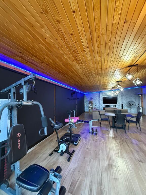 FOR SALE PENTHOUSE 250 M2 FRESH
