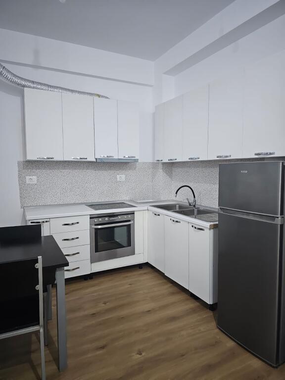Nella zona di Ali Dem, Residenza Kaimi, appartamento 1+1 arredato in affitto.