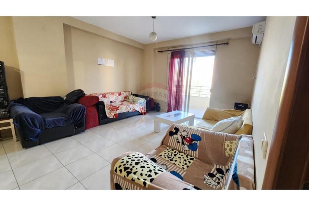 Apartament 2+1 për shitje pranë Viva Market, Don Bosko.