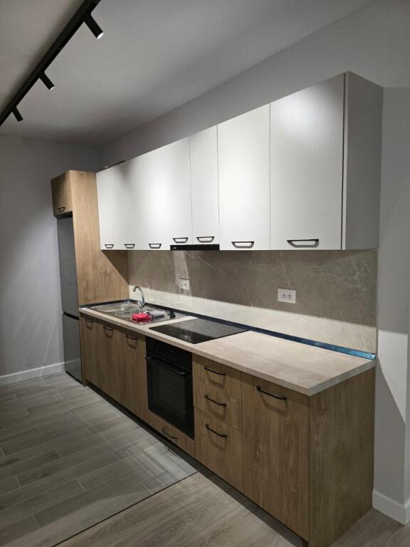 Jepet me Qera Apartament 2+1 i Mobiluar ne Fresk