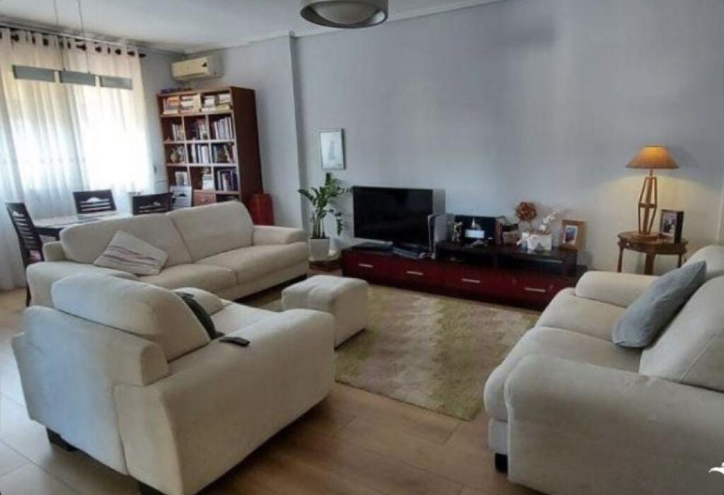 2+1 apartment for rent near Dinamo Stadium!