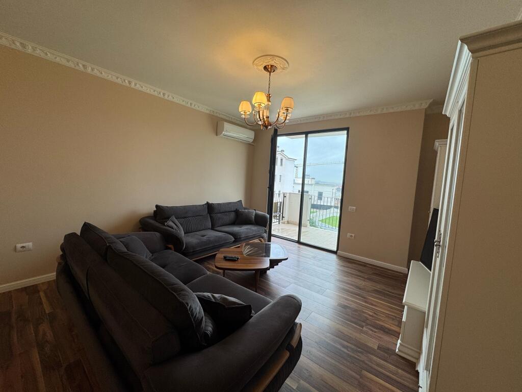 Apartament luksoz për qira