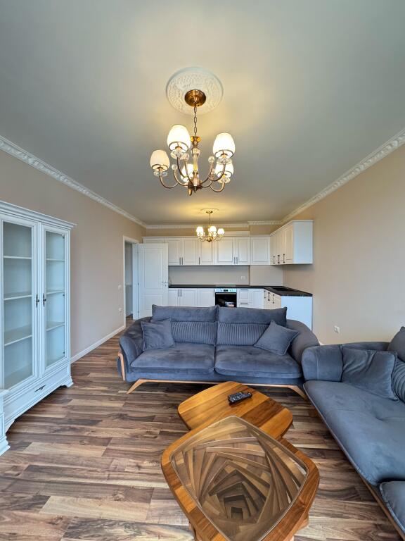 Apartament luksoz për qira