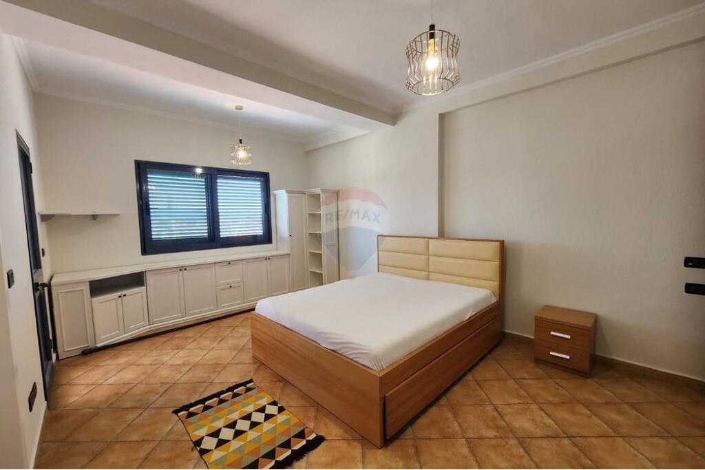 Apartament 2+1 për Qira te Rruga e Kavajës!