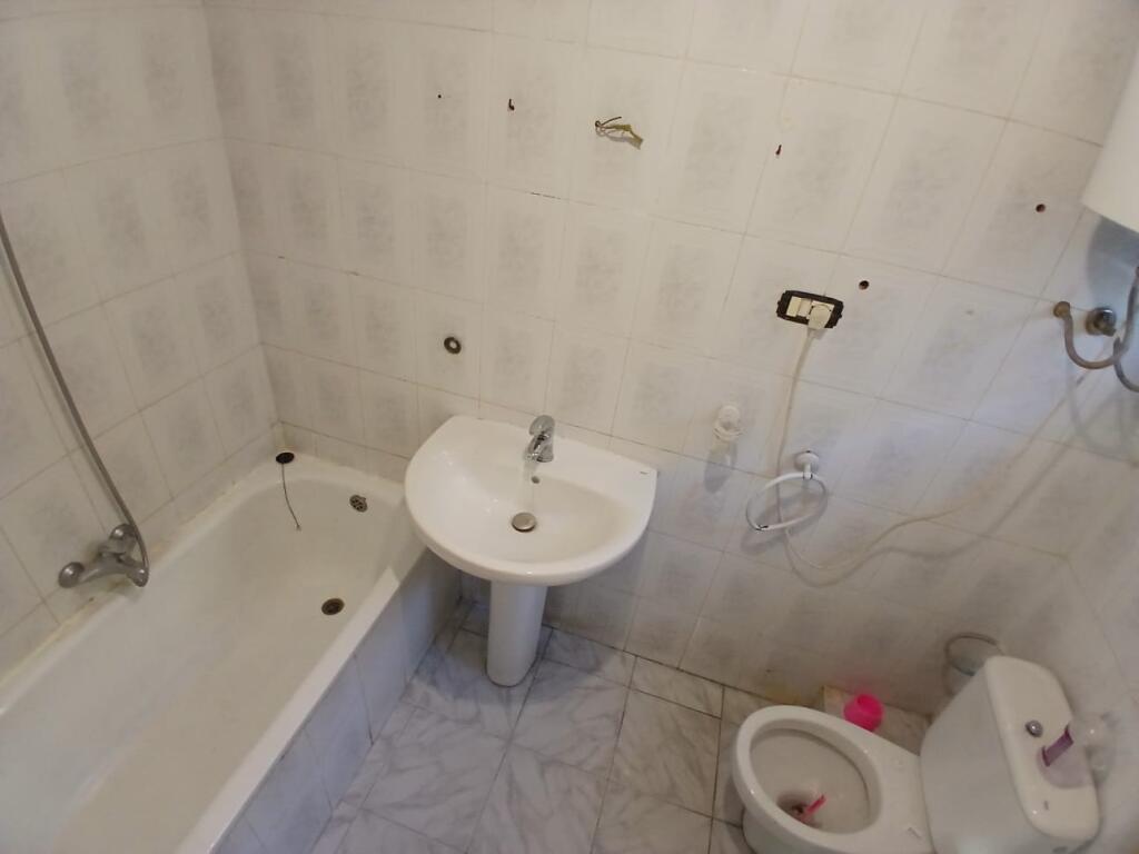 Jepet Me Qera Apartament 2+1+1 Ballkon