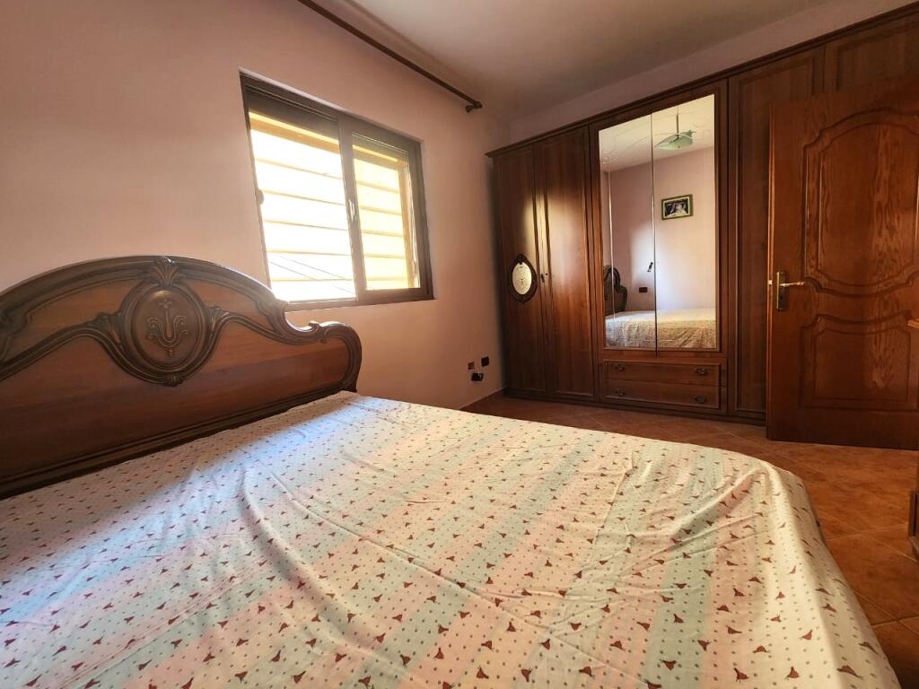 Jepet me qera apartament 2+1, Kodra e Priftit!