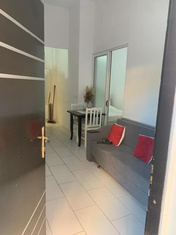 Super apartament për qira tek (Eleonora) Kodra e Diellit