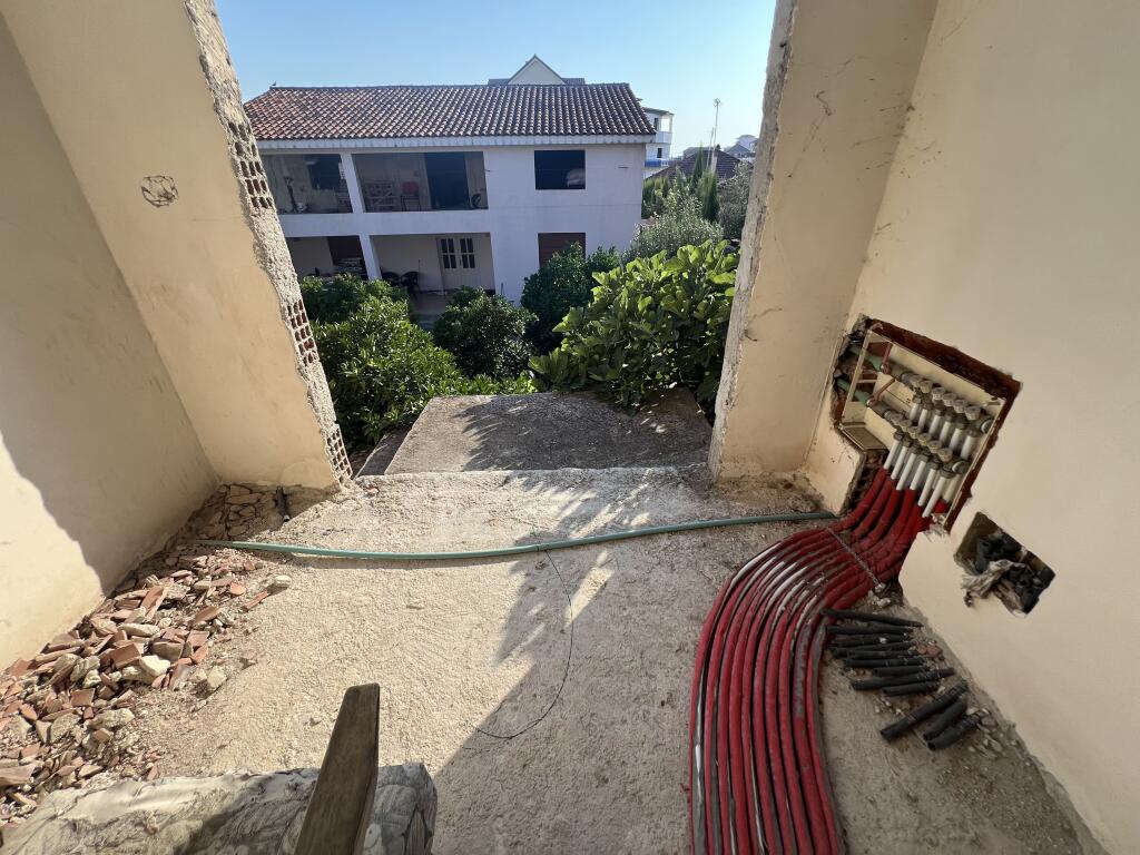 FOR SALE PRIVATE 2-STOREY HOUSE IN BABRRU - KËRÇIKËVE STREET
