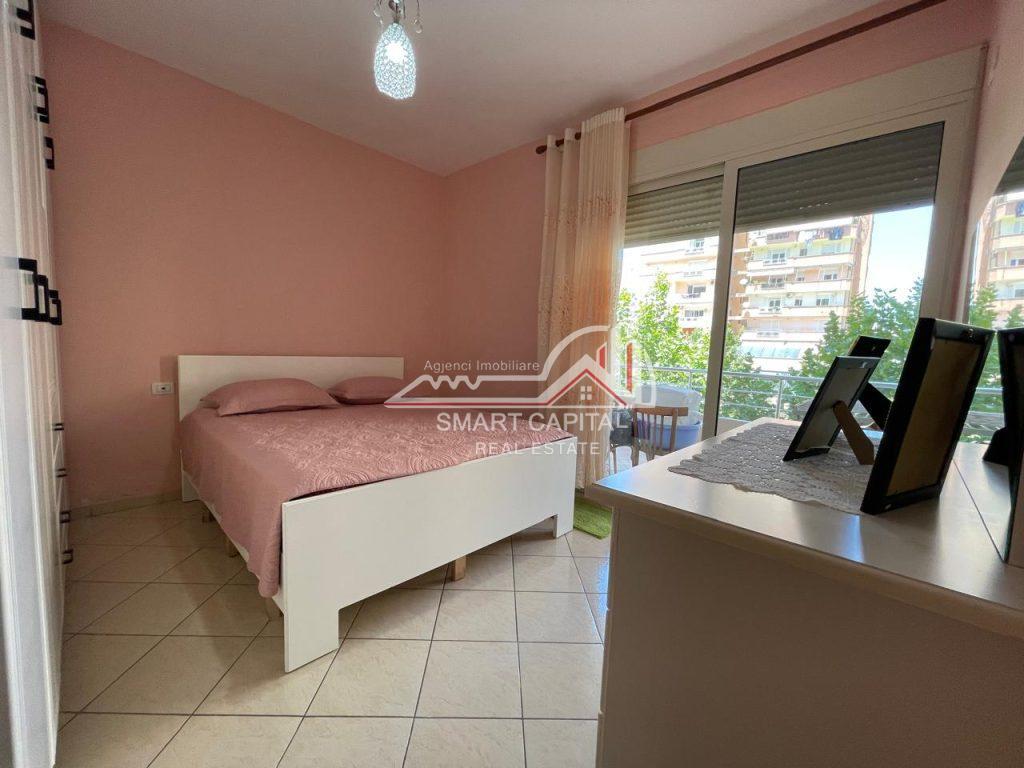 APARTAMENTI 2+1 ME QIRA NE AFERSI TE PORTIT - VLORE!!