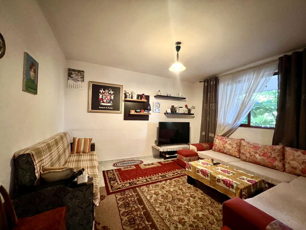 FOR SALE PRIVATE 2-STOREY HOUSE IN BABRRU - KËRÇIKËVE STREET