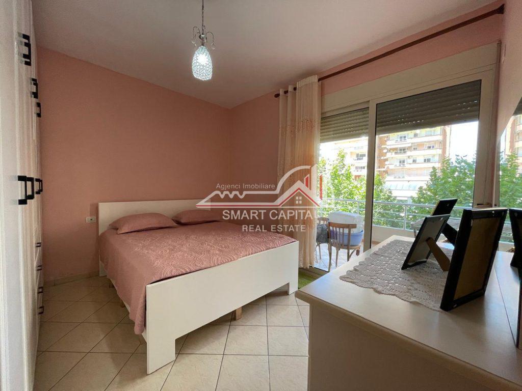 APARTAMENTI 2+1 ME QIRA NE AFERSI TE PORTIT - VLORE!!