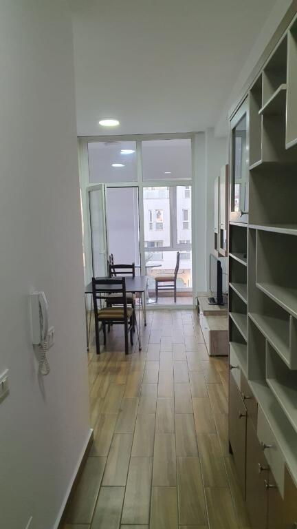 Jepet Me Qera Apartament 1+1+1 Ballkon