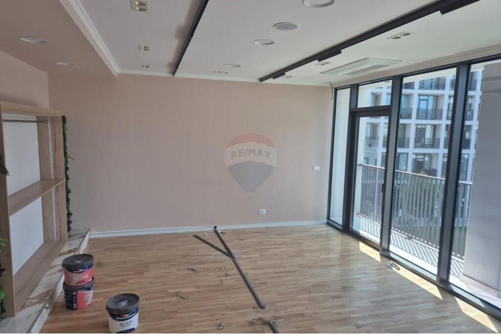 OFFICE SPACE FOR RENT AT LAKE VIEW!