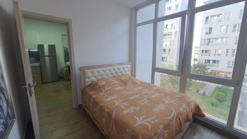 Jepet Me Qera Apartament 1+1+1 Ballkon