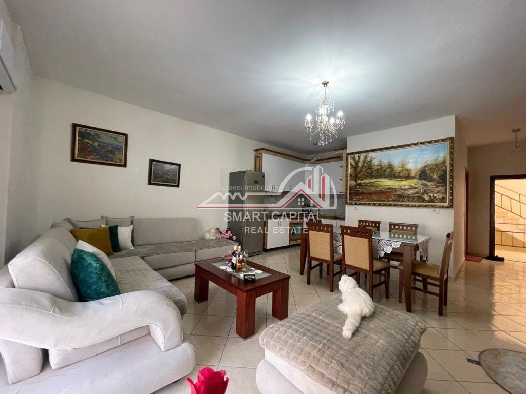 APARTAMENTI 2+1 ME QIRA NE AFERSI TE PORTIT - VLORE!!