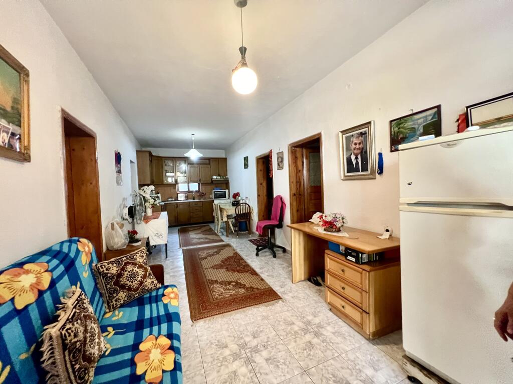 FOR SALE PRIVATE 2-STOREY HOUSE IN BABRRU - KËRÇIKËVE STREET