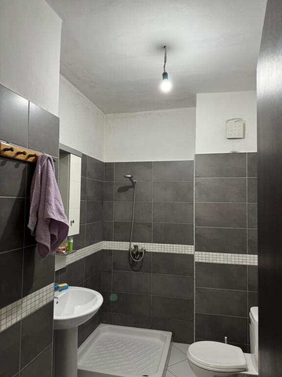 Jepet Me Qera Apartament 2+1+1 Ballkon