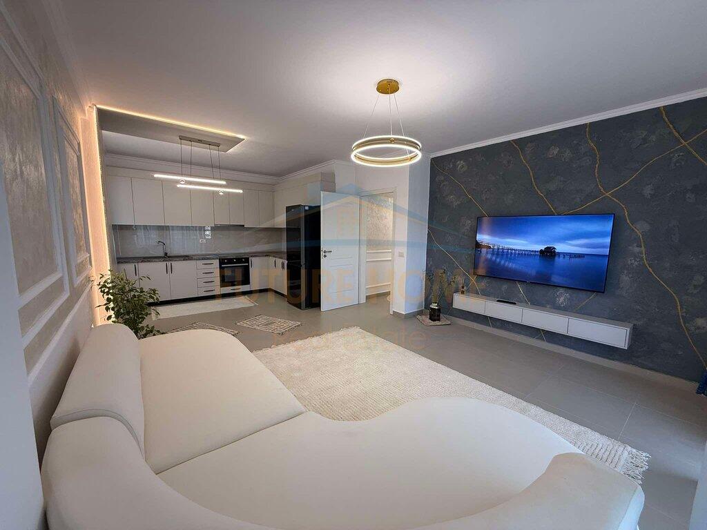 Shitet Apartament 2+1+2, Unaza e Re