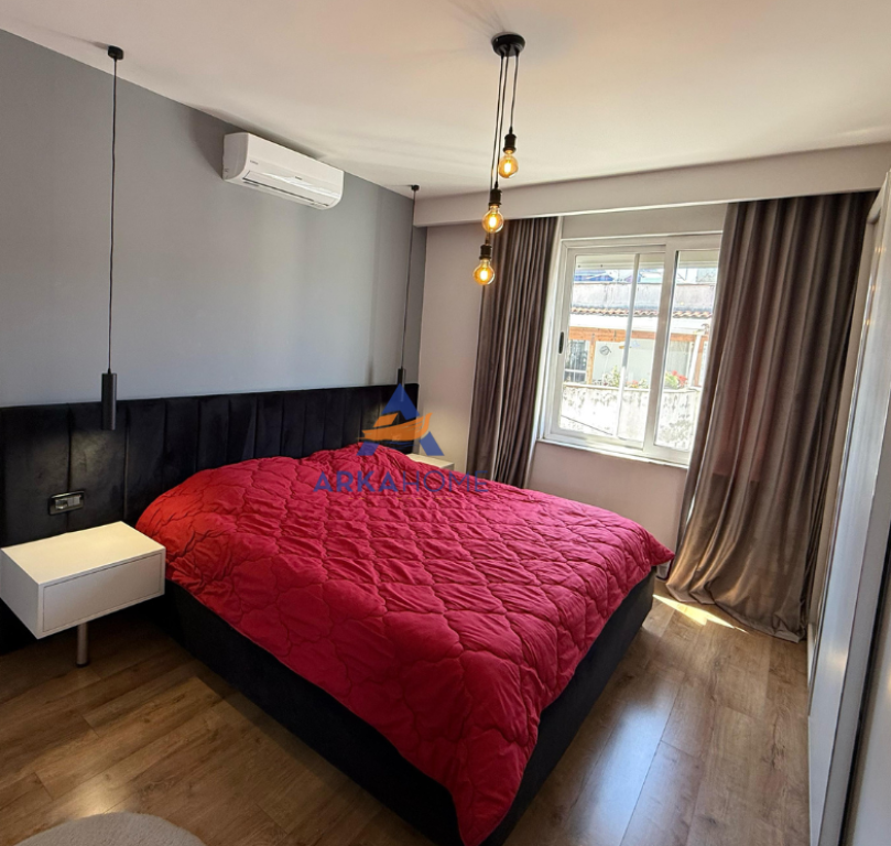 APARTAMENT 1+1+BALLKON ME QERA TE KIKA 2, KOMUNA E PARISIT