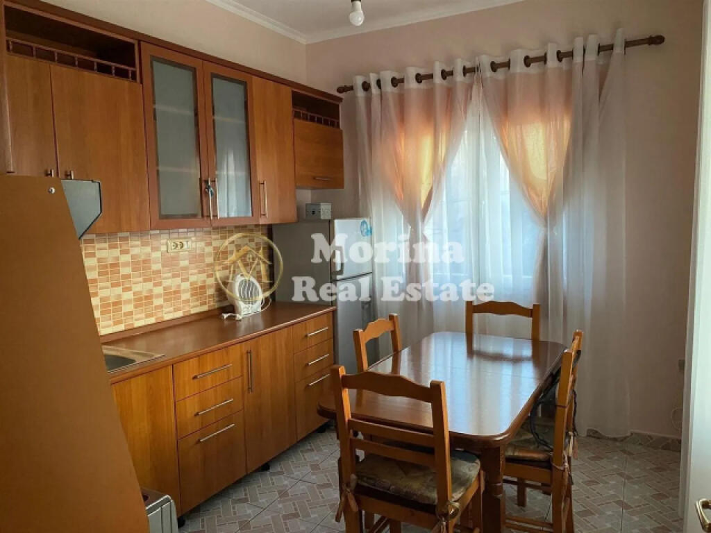 Qera Shtepi Private 2+1, Ali Demi