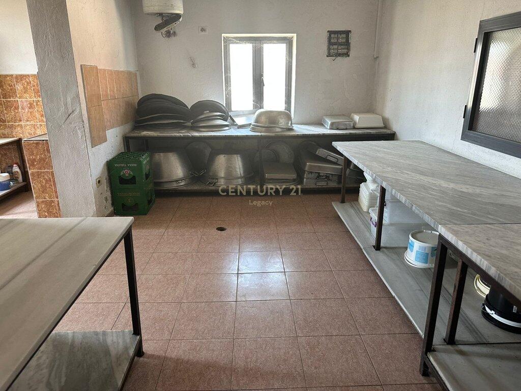 Bar- Restorant per Qira ne Sharre