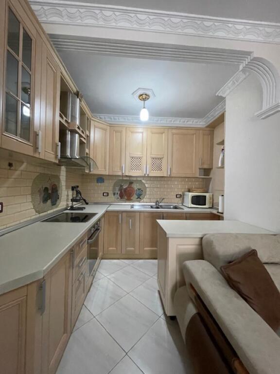 Apartament 2+1 Me Qira tek Ish-Parku Autobuzave