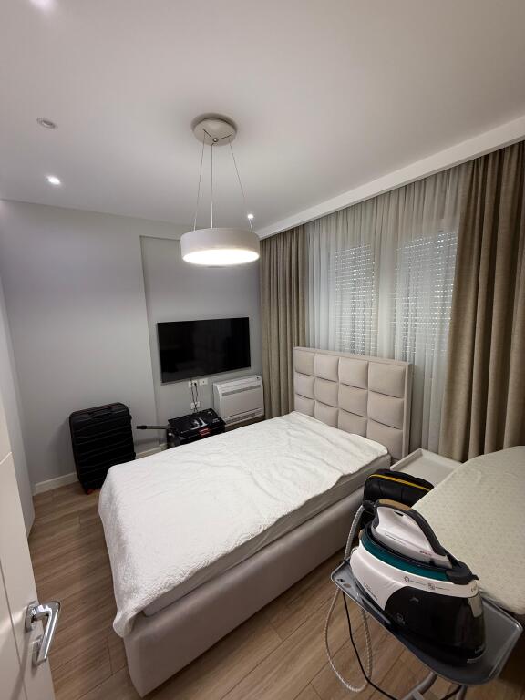 Apartament 2+1 me 2 tualete për shitje te Kompleksi FZ Liqeni i Thate