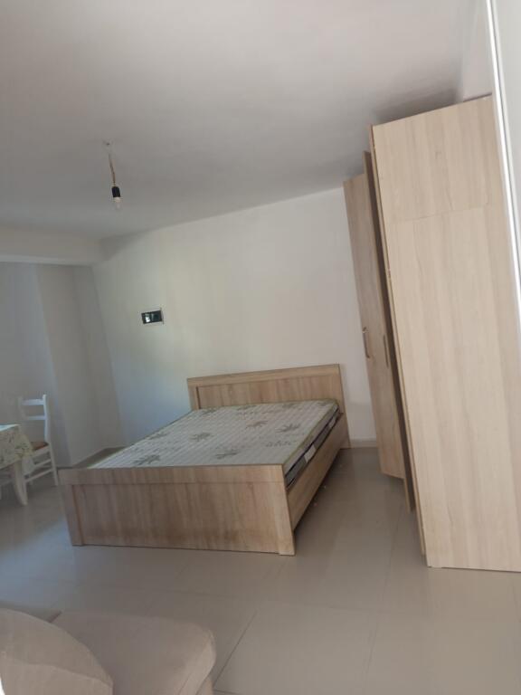 GARSIONERE RRUGA 5 MAJI